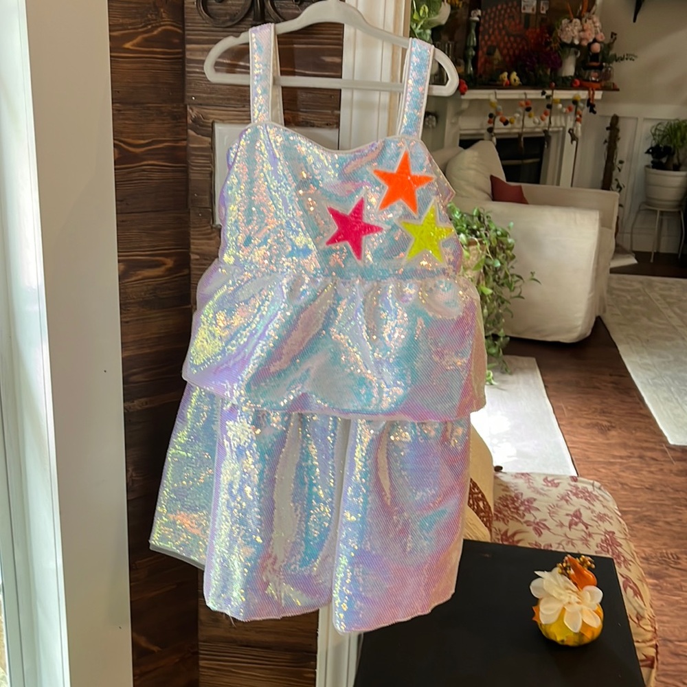 Girls size 8 sequined dress. New with tags. Lola and the boys